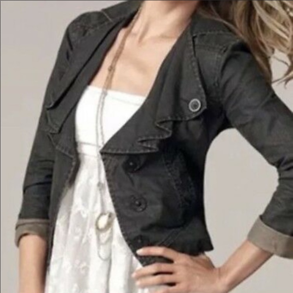 Cabi XS Awesome denim jacket 🧥dark